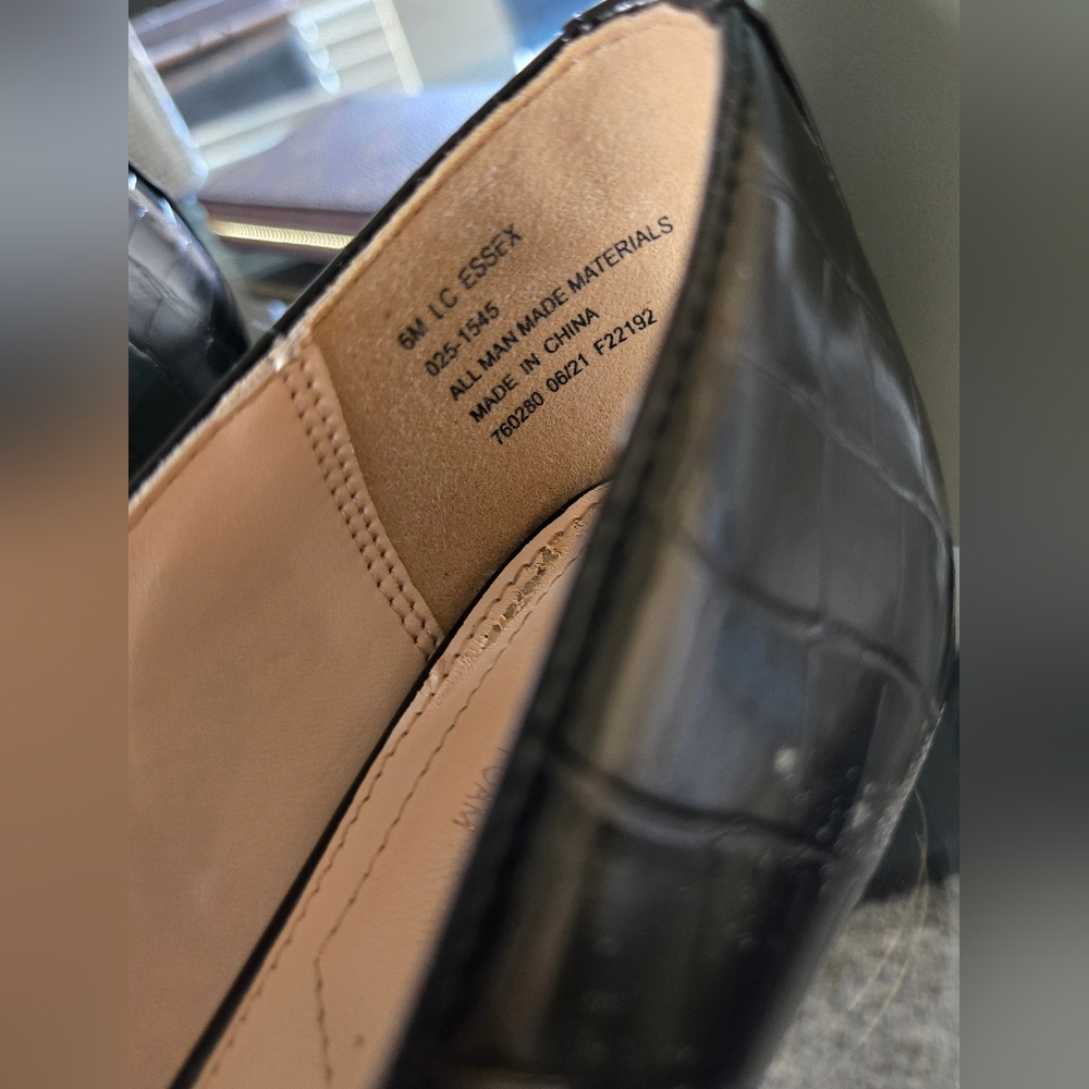 LIZ CLAIBORNE LOAFERS - Picture 5 of 7
